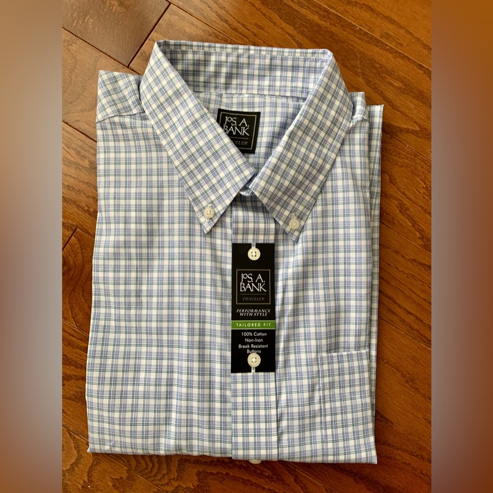 New with Tags Mens JoS. A. Bank Tailored Fit Short Sleeve Shirt XL NICE